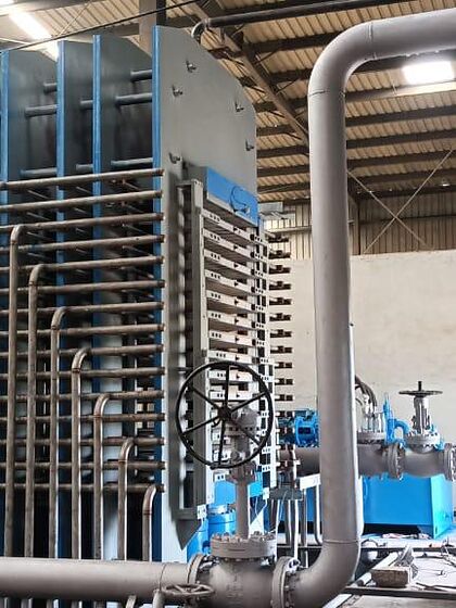 Gurukrupa laminate press running in production