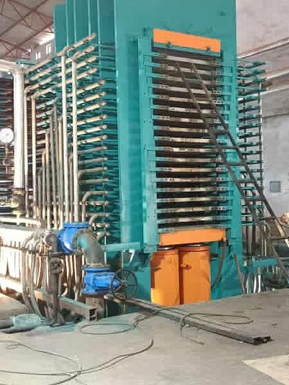 High pressure laminate press installation