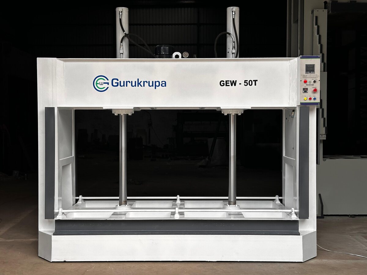 Gurukrupa GEW-50T hydraulic cold press for laminate pasting